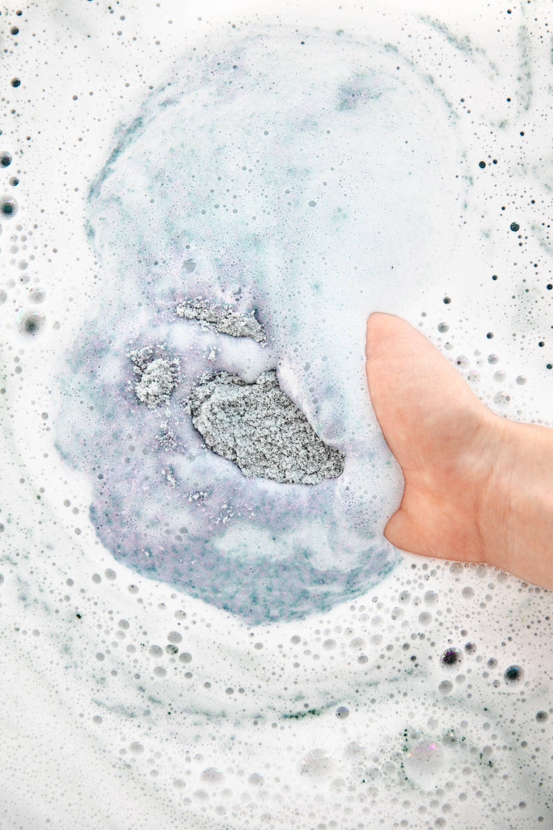 NEW Midnight Superbloom Crush Bath Soak 120g